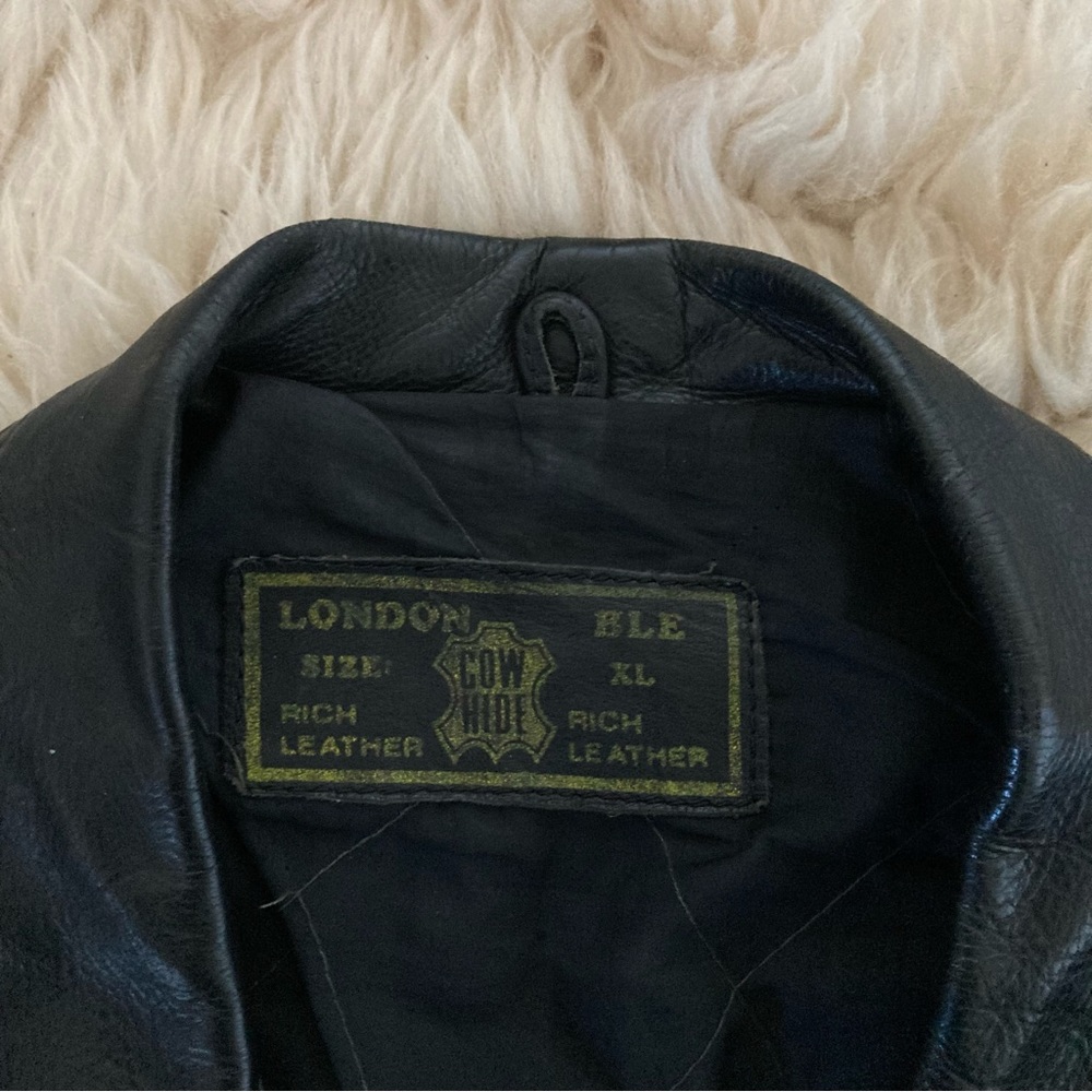 Vintage 80’s Distressed LONDON BLE Black Leather Cropped Motorcycle Jacket Sz XL - Picture 9 of 12